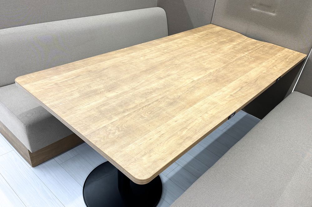 ソファブース イトーキ ノットワーク 中古 knot Work セミクローズ型 中古オフィス家具 2350/1850/1300の画像