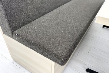 【3点セット】 対面ブース ファミレスソファ オカムラ ブレスタ 中古 ミーティングブース 中古オフィス家具 バックパネル付きの画像
