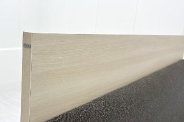 【3点セット】 対面ブース ファミレスソファ オカムラ ブレスタ 中古 ミーティングブース 中古オフィス家具 バックパネル付きの画像