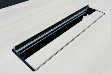 【2点セット】 対面ブース ファミレスソファ オカムラ ブレスタ 中古 ミーティングブース 中古オフィス家具 バックパネル付きの画像