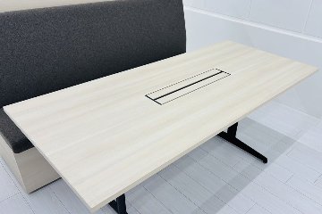 【2点セット】 対面ブース ファミレスソファ オカムラ ブレスタ 中古 ミーティングブース 中古オフィス家具 バックパネル付きの画像