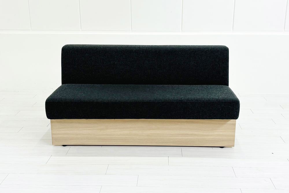 コクヨ デイズオフィス ワイヤードソファー 中古 デイズバウンダリー 3Pソファ DAYS OFFICE 中古オフィス家具 1500/740/730 グレーの画像