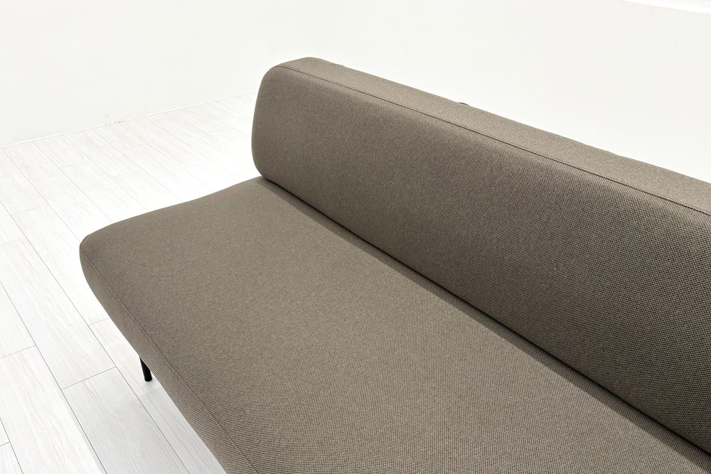 コクヨ ロビーソファー 中古 3人用ソファ 中古オフィス家具 2100/670/750 ブラウン系色の画像