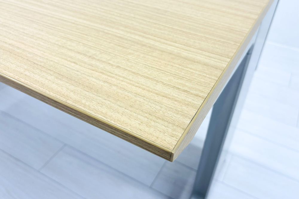 インクルード 平机 幅1400 中古 平デスク イトーキ 中古机 平デスク 事務机 中古オフィス家具 1400/660/720の画像
