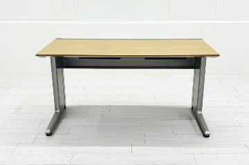 インクルード 平机 幅1400 中古 平デスク イトーキ 中古机 平デスク 事務机 中古オフィス家具 1400/660/720の画像