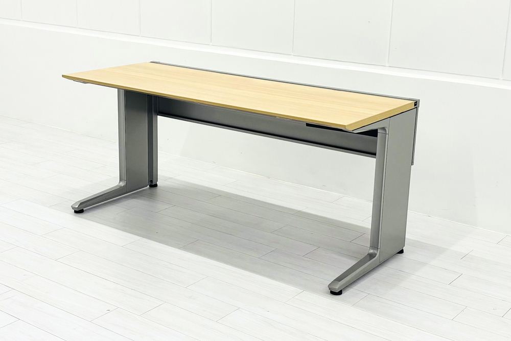 インクルード 平机 幅1600 中古 平デスク イトーキ 中古机 平デスク 事務机 中古オフィス家具 1600/660/720の画像