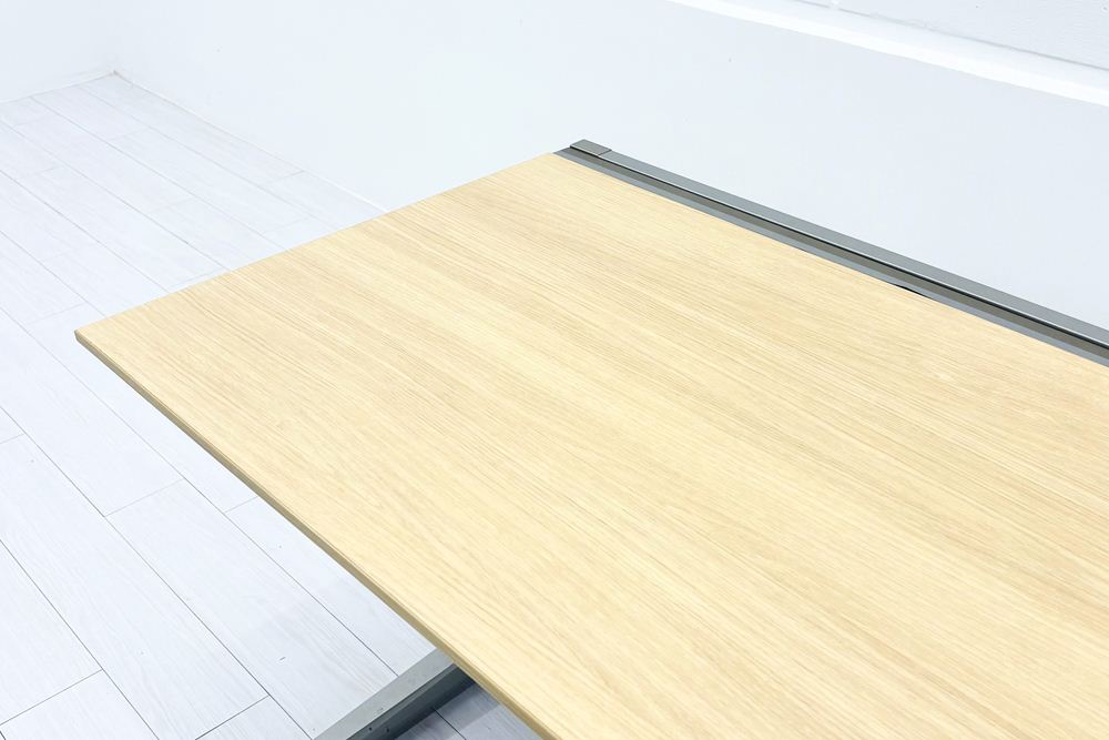 インクルード 平机 幅1600 中古 平デスク イトーキ 中古机 平デスク 事務机 中古オフィス家具 1600/660/720の画像