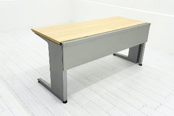 インクルード 平机 幅1600 中古 平デスク イトーキ 中古机 平デスク 事務机 中古オフィス家具 1600/660/720の画像