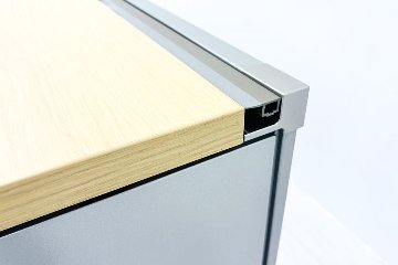 インクルード 平机 幅1600 中古 平デスク イトーキ 中古机 平デスク 事務机 中古オフィス家具 1600/660/720の画像