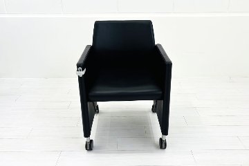 オカムラ 8346Mシリーズ ミーティングチェア 【4脚セット】 多目的チェア 中古オフィス家具 応接椅子 上下昇降タイプ ブラックの画像