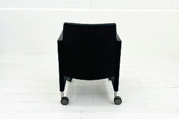 オカムラ 8346Mシリーズ ミーティングチェア 【4脚セット】 多目的チェア 中古オフィス家具 応接椅子 上下昇降タイプ ブラックの画像