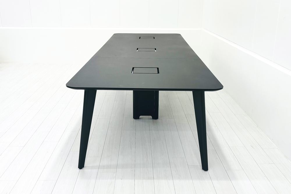 オカムラ ライブス ミーティングテーブル 中古 大型会議テーブル Lives 中古オフィス家具 3600/1200/720の画像
