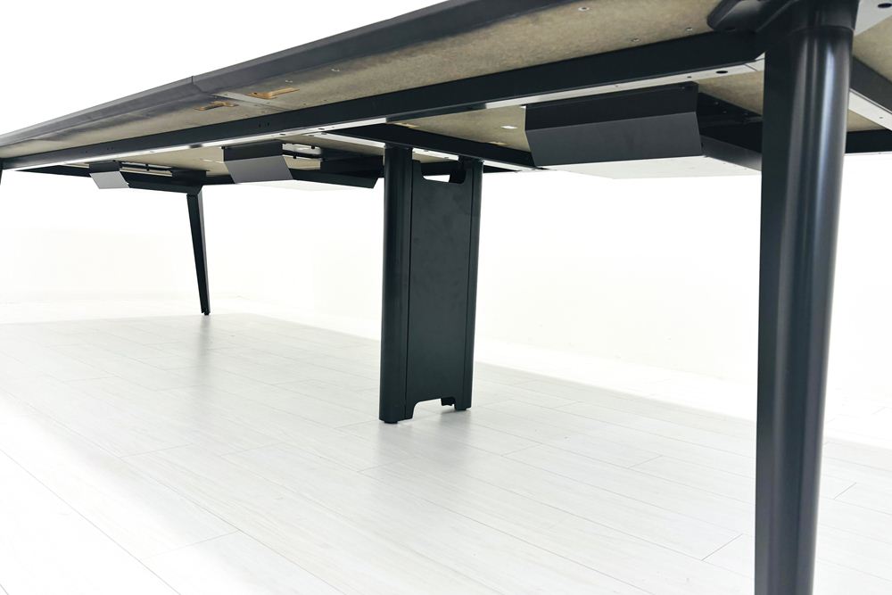 オカムラ ライブス ミーティングテーブル 中古 大型会議テーブル Lives 中古オフィス家具 3600/1200/720の画像