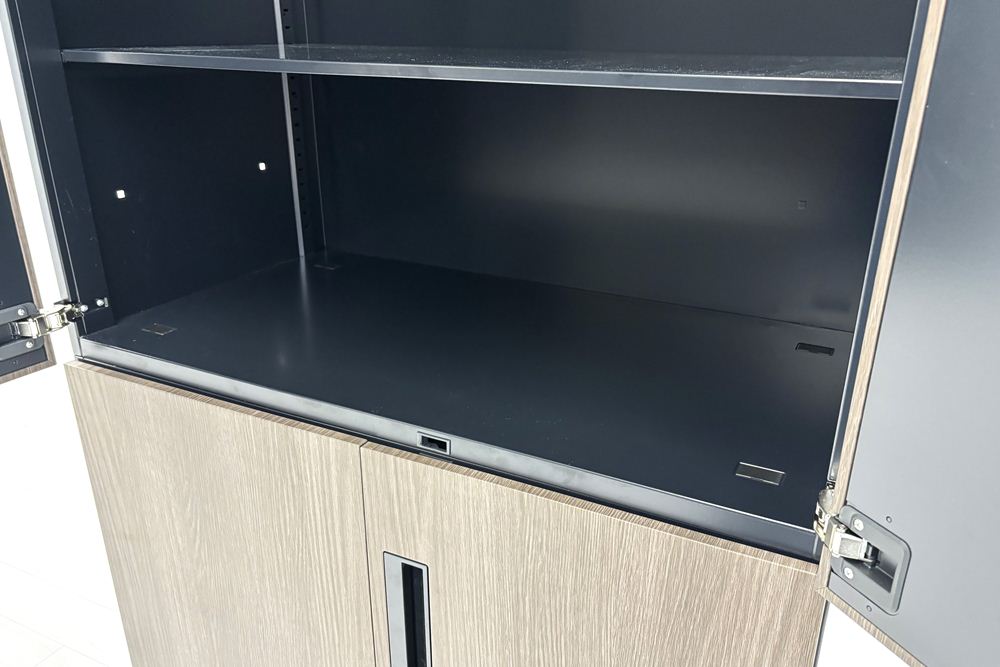 コクヨ エディア 中古キャビネット 両開き書庫 【上下セット】 収納家具 中古オフィス家具 900/500/2170の画像
