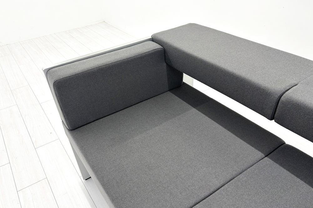 コクヨ アニカ ロビーベンチ 中古 ANIKA 長椅子 ロビーソファ 中古オフィス家具 2100/670/750 グレーの画像