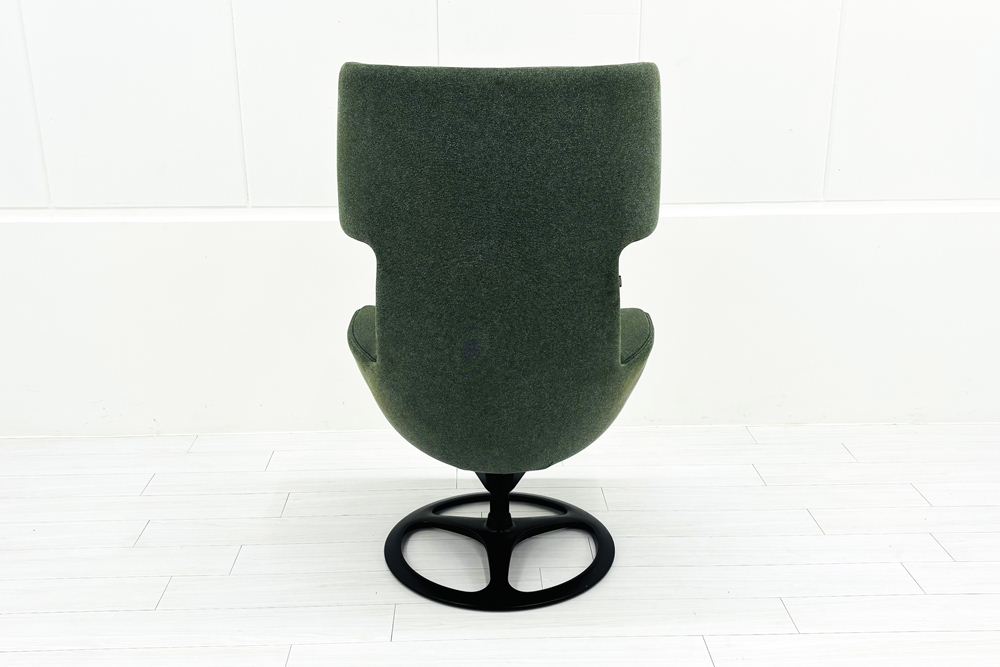 オカムラ ライブス ミーティングチェア 中古 多目的チェア パーソナルチェア Lives Personal Chair 中古オフィス家具 ダークグリーンの画像