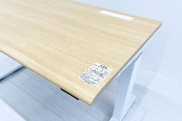 オカムラ スイフト 電動昇降デスク 中古 木目 幅1150 中古オフィス家具 1150/675/650～1250の画像