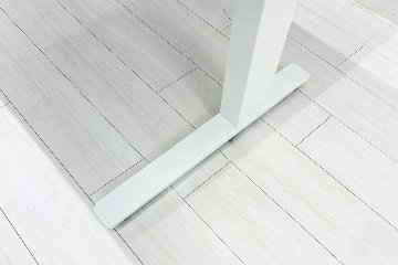 オカムラ スイフト 電動昇降デスク 中古 木目 幅1150 中古オフィス家具 1150/675/650～1250の画像