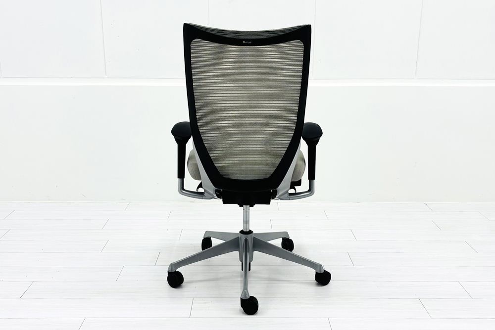 中古 バロンチェア オカムラ OKAMURA Baron 中古オフィス家具 ハイバック 可動肘 ライトグレーの画像