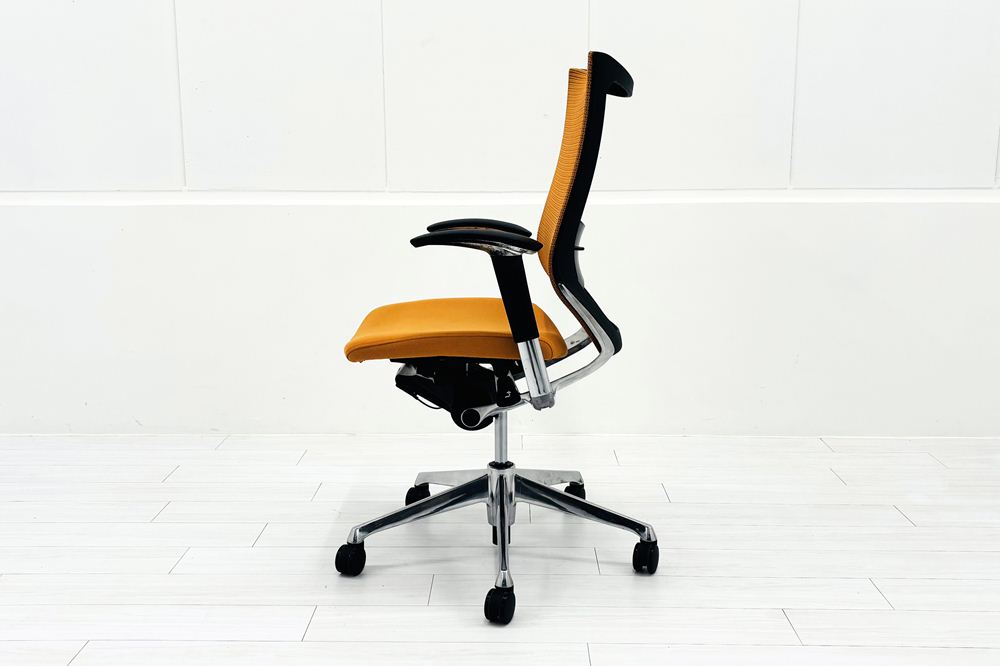 オカムラ 中古 チェア バロンチェア OKAMURA Baron 中古オフィス家具 ハイバック 可動肘 オレンジの画像