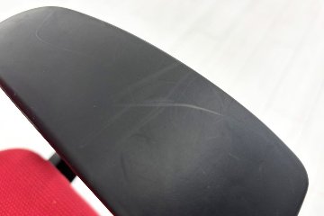 イトーキ エフチェア 中古 2017年製 クッション 固定肘 事務椅子 ITOKI 中古オフィス家具 KF-375JBH-T1M4 レッドの画像