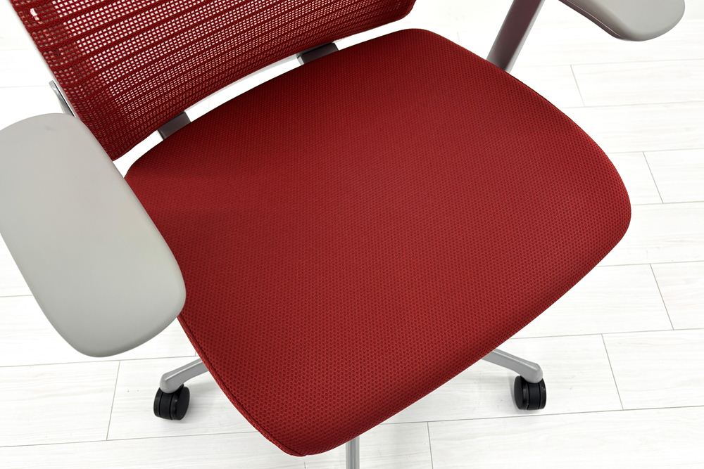 コーラルチェア ハイバック オカムラ 中古 背メッシュ 固定肘 中古オフィス家具 中古チェア Choral レッドの画像