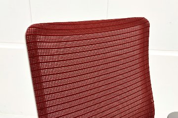 コーラルチェア ハイバック オカムラ 中古 背メッシュ 固定肘 中古オフィス家具 中古チェア Choral レッドの画像