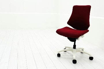 イトーキ エフチェア ローバック 中古 クッション 肘無 事務椅子 ITOKI 中古オフィス家具 レッドの画像