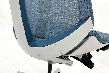 イトーキ アクトチェア 2020年製 中古 ポリッシュ脚  ITOKI Act 肘無 事務椅子中古オフィス家具 ダックブルーの画像