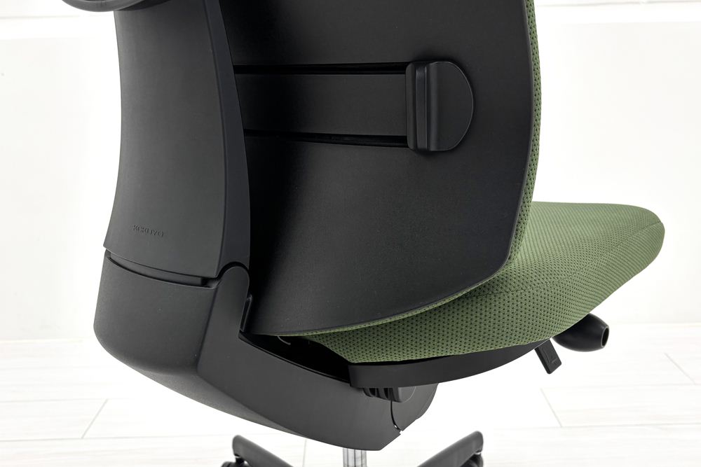 コクヨ ウィザードチェア 肘無 中古 2020年製 ウィザード3 ローバック 中古オフィス家具 KOKUYO Wizard3 グリーンの画像