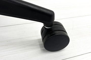 コクヨ ウィザードチェア 肘無 中古 2020年製 ウィザード3 ローバック 中古オフィス家具 KOKUYO Wizard3 グリーンの画像