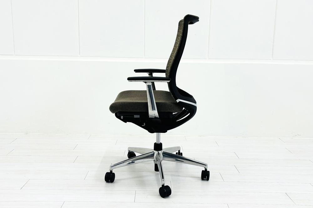 コクヨ Bezel(ベゼル)シリーズ 中古 2020年製 クッション KOKUYO テクスチャードメッシュ 固定肘 中古オフィス家具の画像