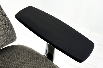 コクヨ Bezel(ベゼル)シリーズ 中古 2020年製 クッション KOKUYO テクスチャードメッシュ 固定肘 中古オフィス家具の画像