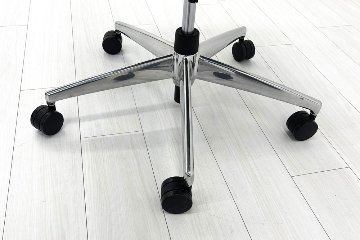 コクヨ Bezel(ベゼル)シリーズ 中古 2020年製 クッション KOKUYO テクスチャードメッシュ 固定肘 中古オフィス家具の画像