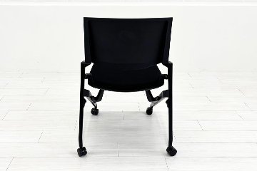 オカムラ Marca(マルカ)シリーズ 肘無 中古 2022年製 【4脚セット】 ミーティングチェア 会議椅子 ネスティングチェア 中古オフィス家具 ブラックの画像