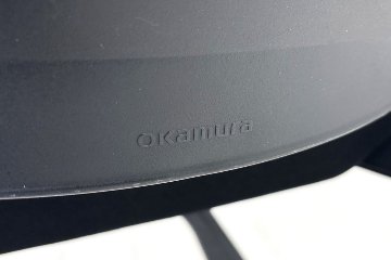 オカムラ Marca(マルカ)シリーズ 肘無 中古 2022年製 【4脚セット】 ミーティングチェア 会議椅子 ネスティングチェア 中古オフィス家具 ブラックの画像