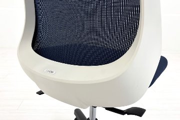 イトーキ ノナチェア 2018年製 中古 ポリッシュ脚 ITOKI nona 肘無 事務椅子中古オフィス家具 ブルーの画像