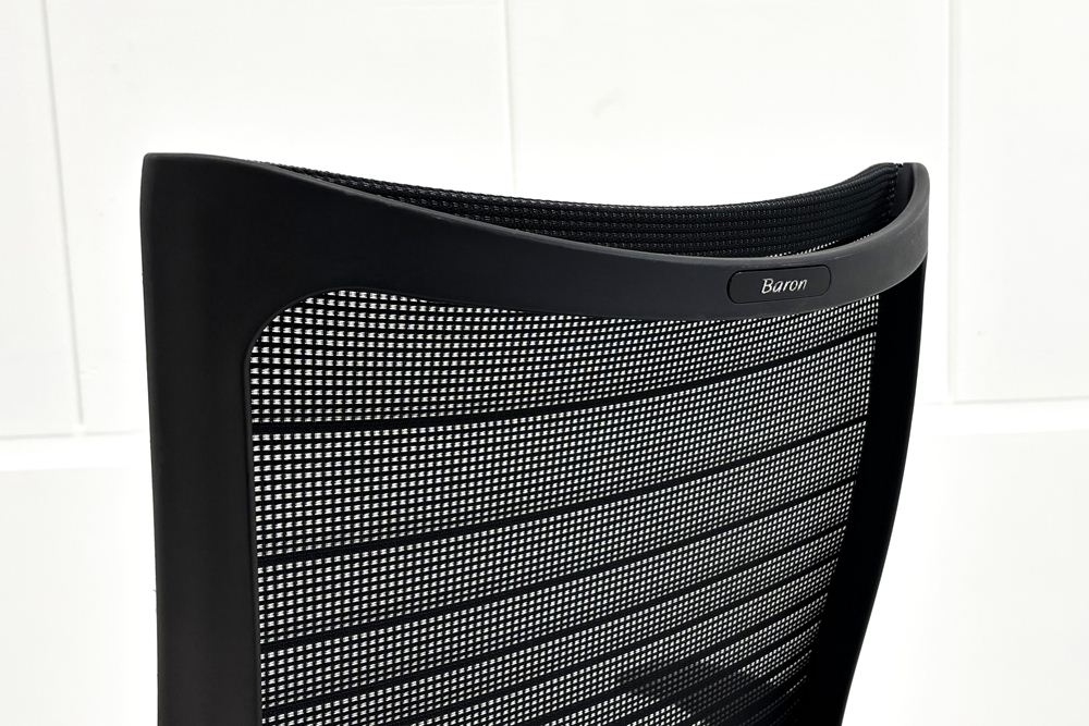 オカムラ バロンチェア 中古 OKAMURA Baron 中古オフィス家具 可動肘 ハイバック グラデーションメッシュ ブラックの画像