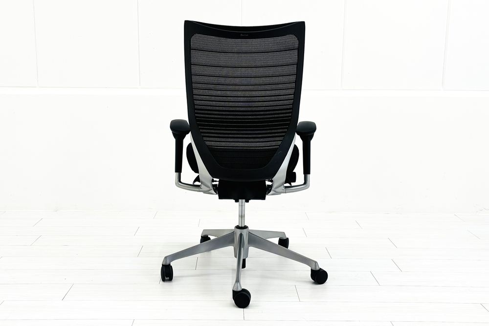 オカムラ バロンチェア 中古 OKAMURA Baron 中古オフィス家具 可動肘 ハイバック グラデーションメッシュ ブラックの画像