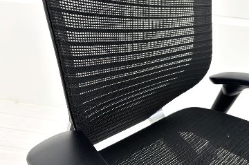 オカムラ バロンチェア 中古 OKAMURA Baron 中古オフィス家具 可動肘 ハイバック グラデーションメッシュ ブラックの画像