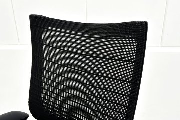 オカムラ バロンチェア 中古 OKAMURA Baron 中古オフィス家具 可動肘 ハイバック グラデーションメッシュ ブラックの画像