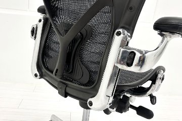 【シリンダー交換済】アーロンチェア 中古 Bサイズ フル装備 タキシードメッシュ ハーマンミラー アルミ脚 レザーアーム Herman Miller Aeron Chair 肘ダイヤルの画像