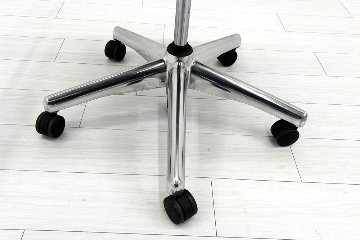 【シリンダー交換済】アーロンチェア 中古 Bサイズ フル装備 タキシードメッシュ ハーマンミラー アルミ脚 レザーアーム Herman Miller Aeron Chair 肘ダイヤルの画像