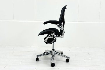 【シリンダー交換済】アーロンチェア 中古 Bサイズ フル装備 タキシードメッシュ ハーマンミラー アルミ脚 レザーアーム Herman Miller Aeron Chair 肘ダイヤルの画像