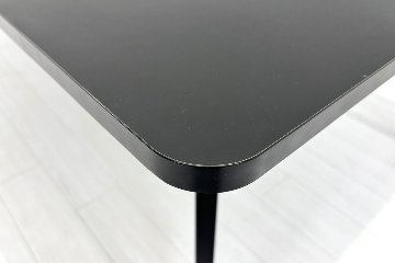 内田洋行 レムナ LEMNA 小型会議テーブル 中古 ブラック ミーティングテーブル 中古 幅2400 中古オフィス家具 2400/1200/720の画像