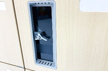 シューズロッカー シューズボックス オカムラ ZAPATO(ザパート)シリーズ  中古 9人用ロッカー 収納家具 中古オフィス家具900/400/985の画像