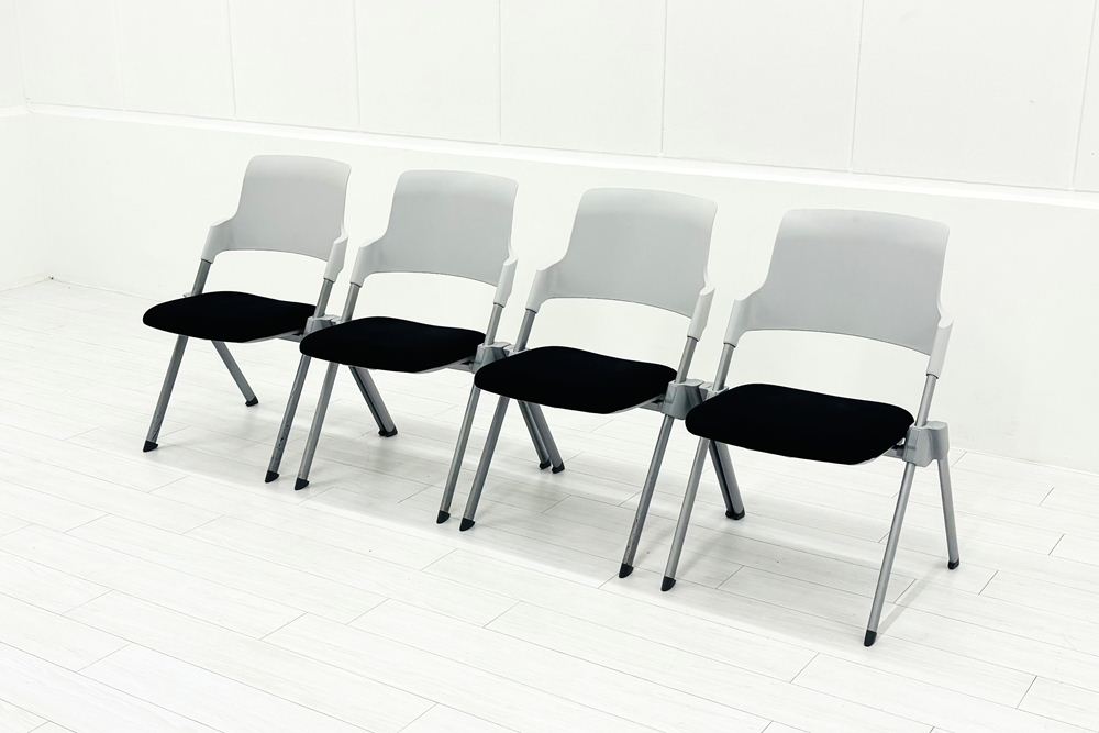 コクヨ アンフィチェア 【4脚セット】 スタッキングチェア 会議椅子 ミーティングチェア 中古オフィス家具 固定脚タイプの画像