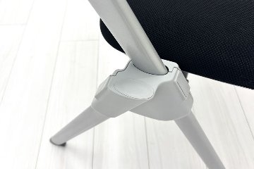 コクヨ アンフィチェア 【4脚セット】 スタッキングチェア 会議椅子 ミーティングチェア 中古オフィス家具 固定脚タイプの画像