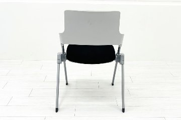 コクヨ アンフィチェア 【4脚セット】 スタッキングチェア 会議椅子 ミーティングチェア 中古オフィス家具 固定脚タイプの画像