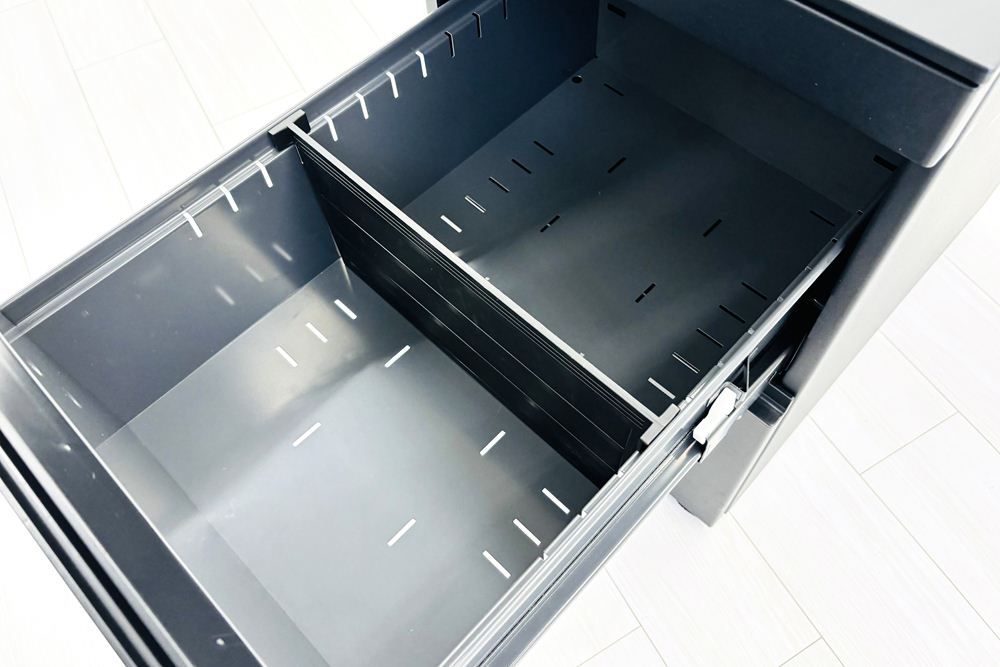 コクヨ サイビ サイドリターンテーブル 3段ワゴン付 L型デスク SAIBI 中古 中古オフィス家具 1600/1200/720の画像